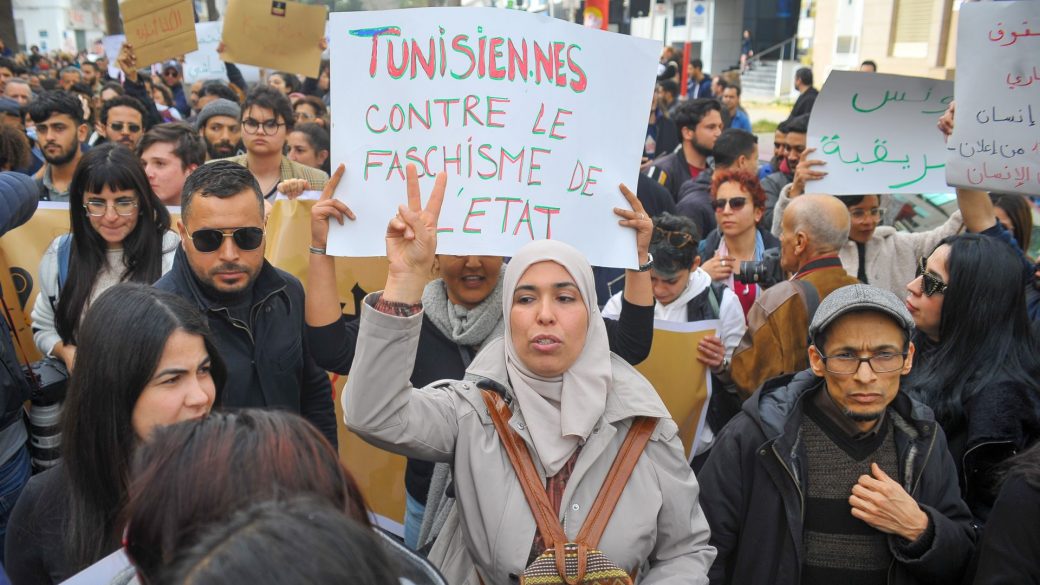 Another Migrant Crisis Tunisias Descent Into Racism The New European