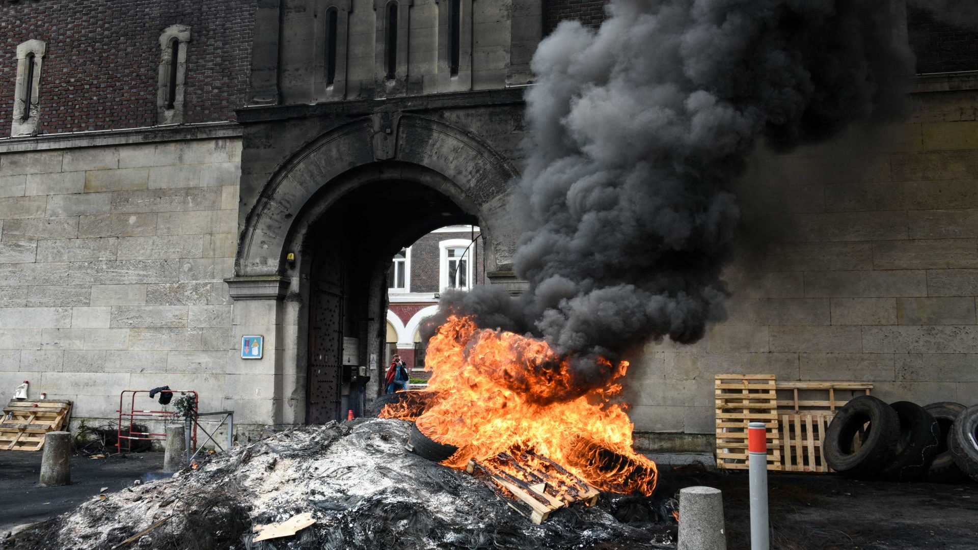 A fire at the entrance of Rouen prison. There are fears that drug war violence, most of which has been concentrated in Marseille, is now spreading to the rest of the country. Photo: Magali Cohen/Hans Lucas/AFP/Getty