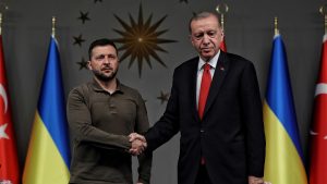 Recep Tayyip Erdoğan and Volodymyr Zelensky attend a joint press conference in Istanbul, 2023. Photo: Ozan Guzelce/dia images/Getty