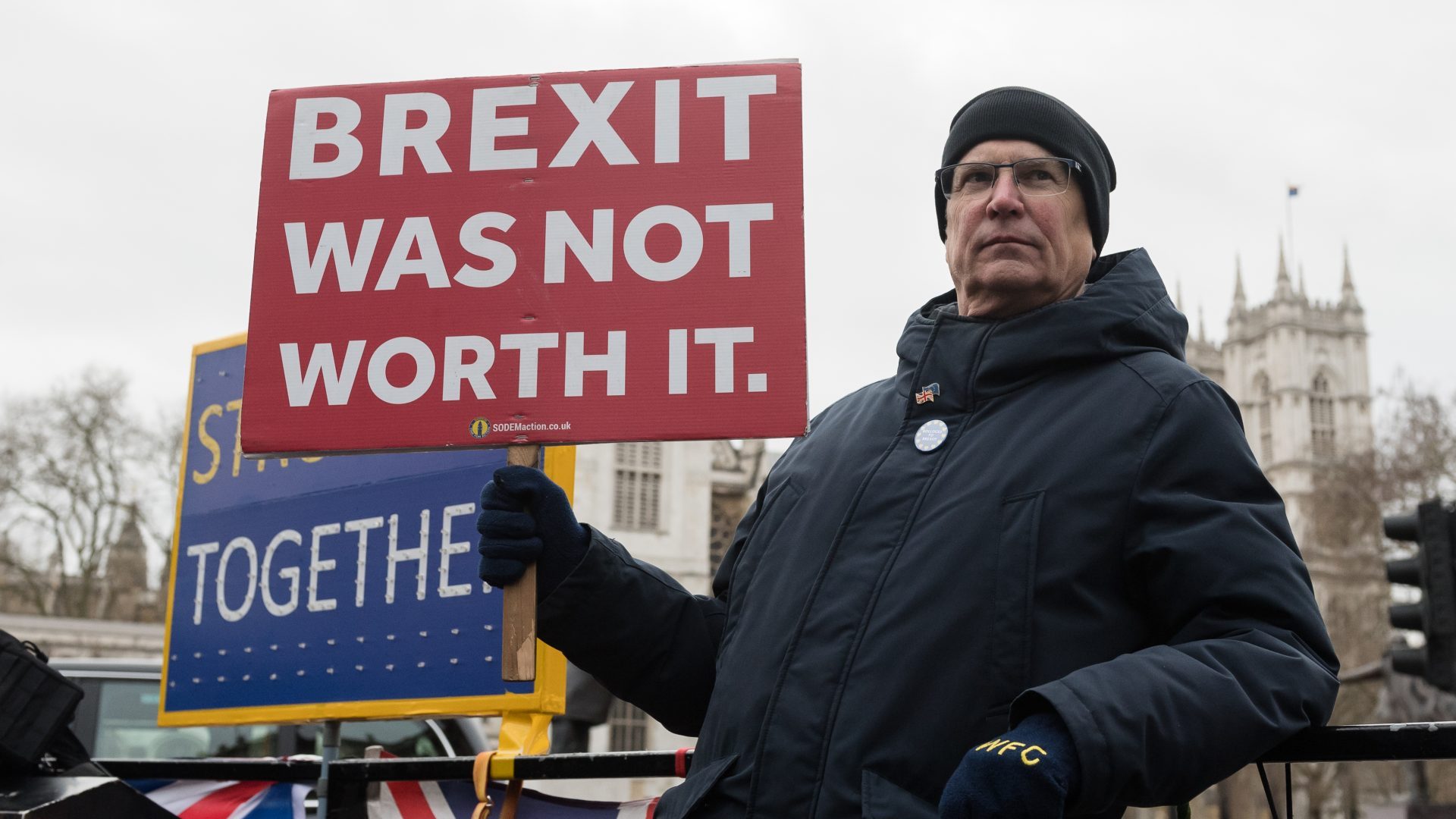 Pro-EU demonstrators protest outside Parliament against Brexit on the fourth anniversary of Britain's official departure. Photo:  Wiktor Szymanowicz/Future Publishing via Getty Images