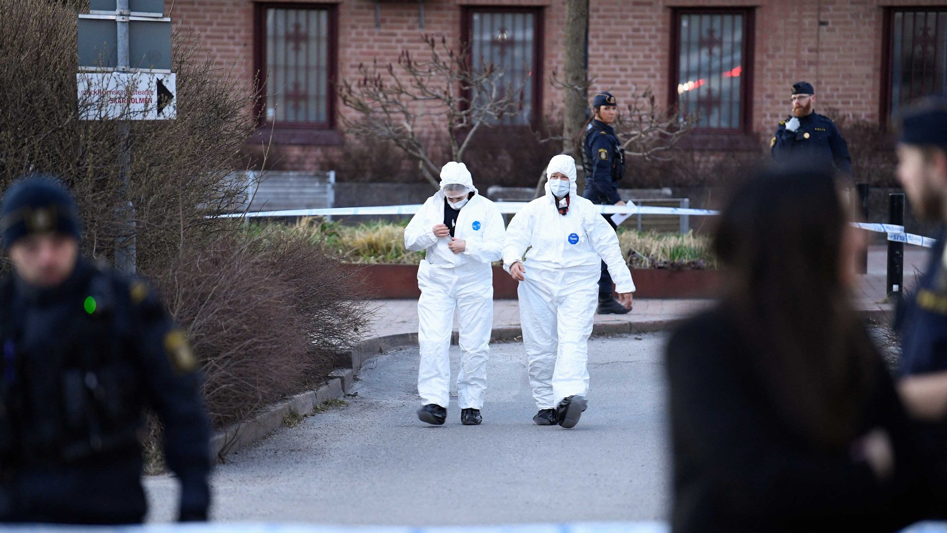 Police officers work on the scene after a person was shot dead in Skarholmen in southern Stockholm. Photo: OSCAR OLSSON/TT NEWS AGENCY/AFP via Getty Images