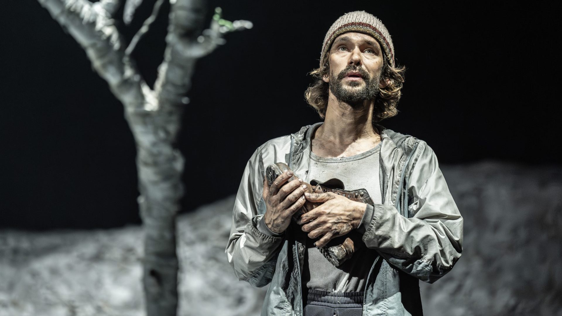 Ben Whishaw in Waiting For Godot (Photo: Marc Brenner)