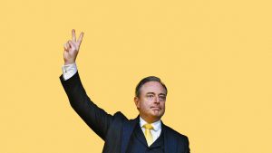 Flemish nationalist party N-VA leader Bart De Wever waves during a party congress. Photo: DIRK WAEM/Belga/AFP via Getty Images